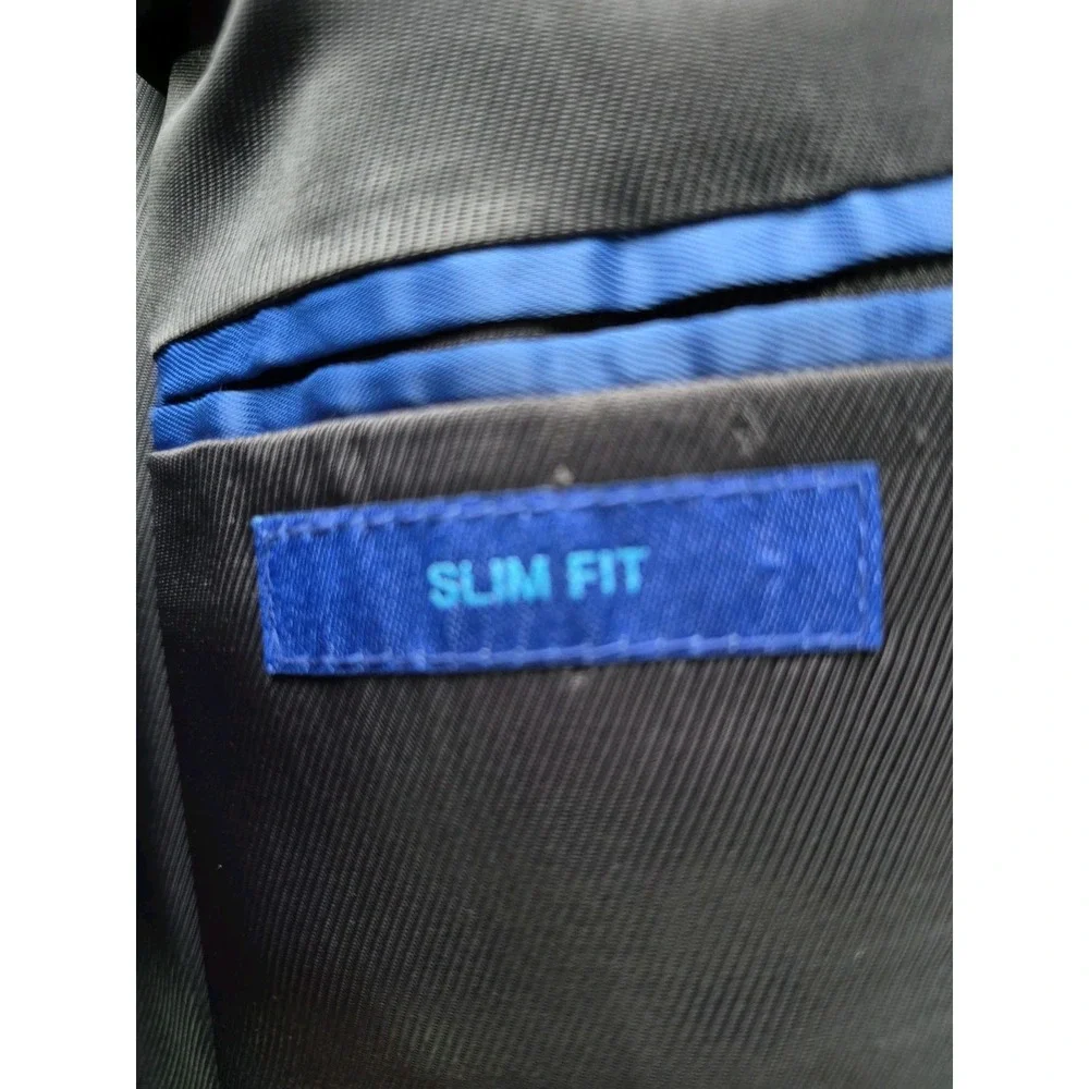 Egara Mens Slim Fit Wool Sports Coat 48R Black 2 Button Peak Lapel Blazer